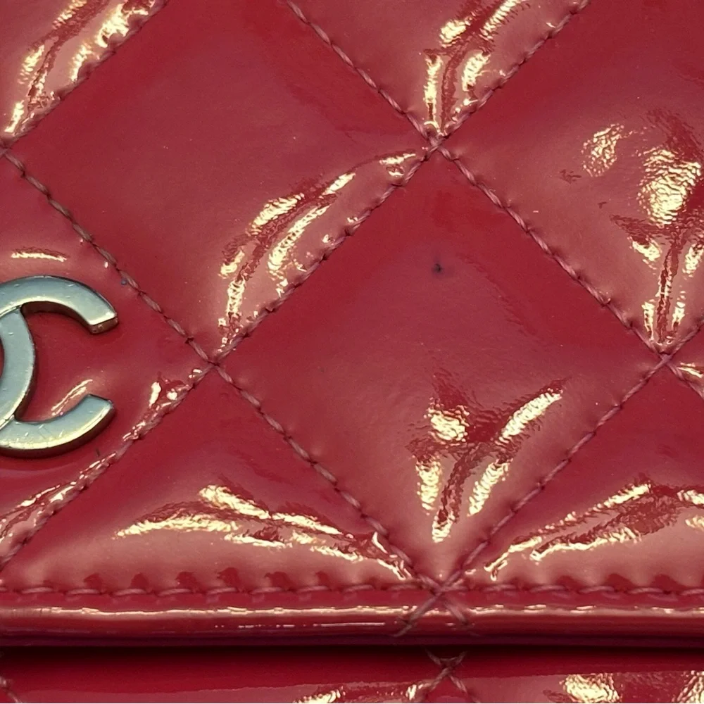 CHANEL Patent Calfskin Quilted Wallet On Chain WOC Strawberry Pink 🍓 - Picture 4 of 16